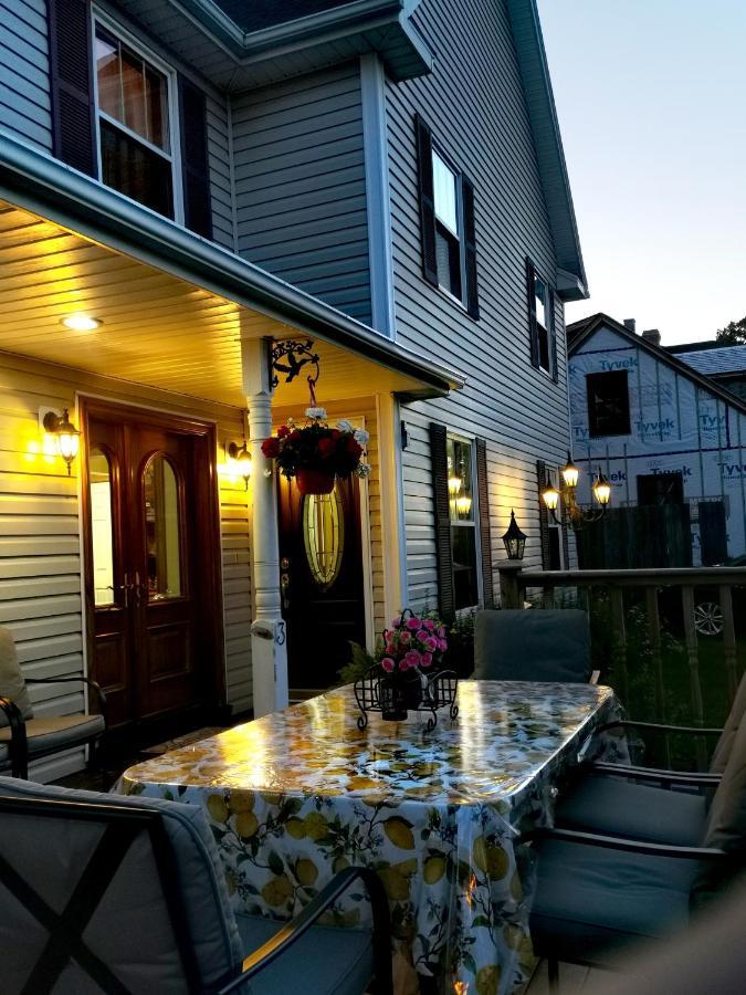 Inn On The Harbour Charlottetown Exterior photo